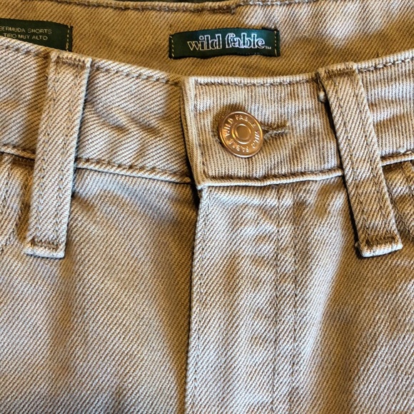 Women’s size 0 wild fable highest rise Bermuda brown jean distressed shorts - Picture 2 of 11
